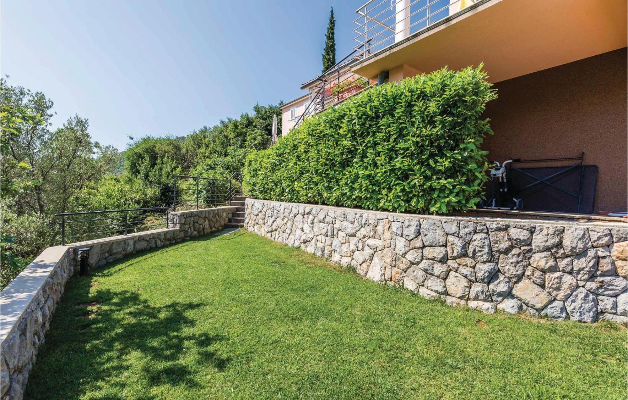 Stunning Apartment In Moscenicka Draga With Wifi Exterior foto